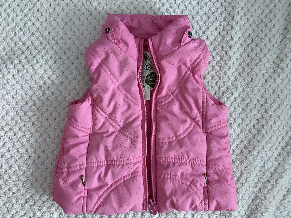 Kamizelka z odpinanym kapturem rozmiar 74