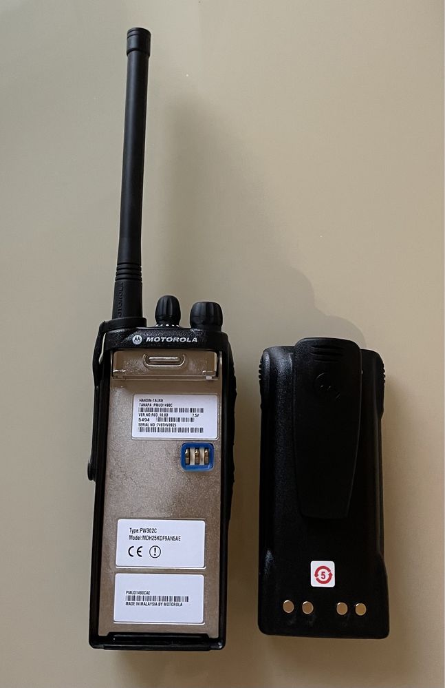 Портативна професійна рація Motorola GP360