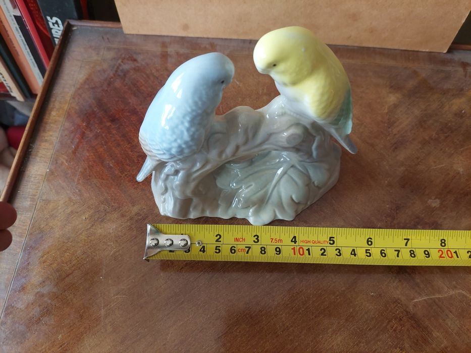 Escultura faianca pássaros  porcelana