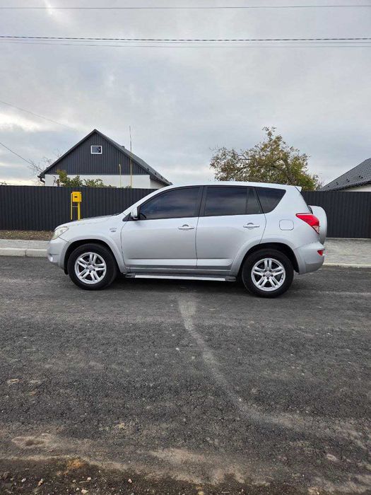 TOYOTA   RAV 4  Рік випуску: 06.2006