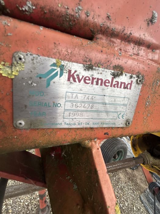 Kverneland TA744 przetrząsacz