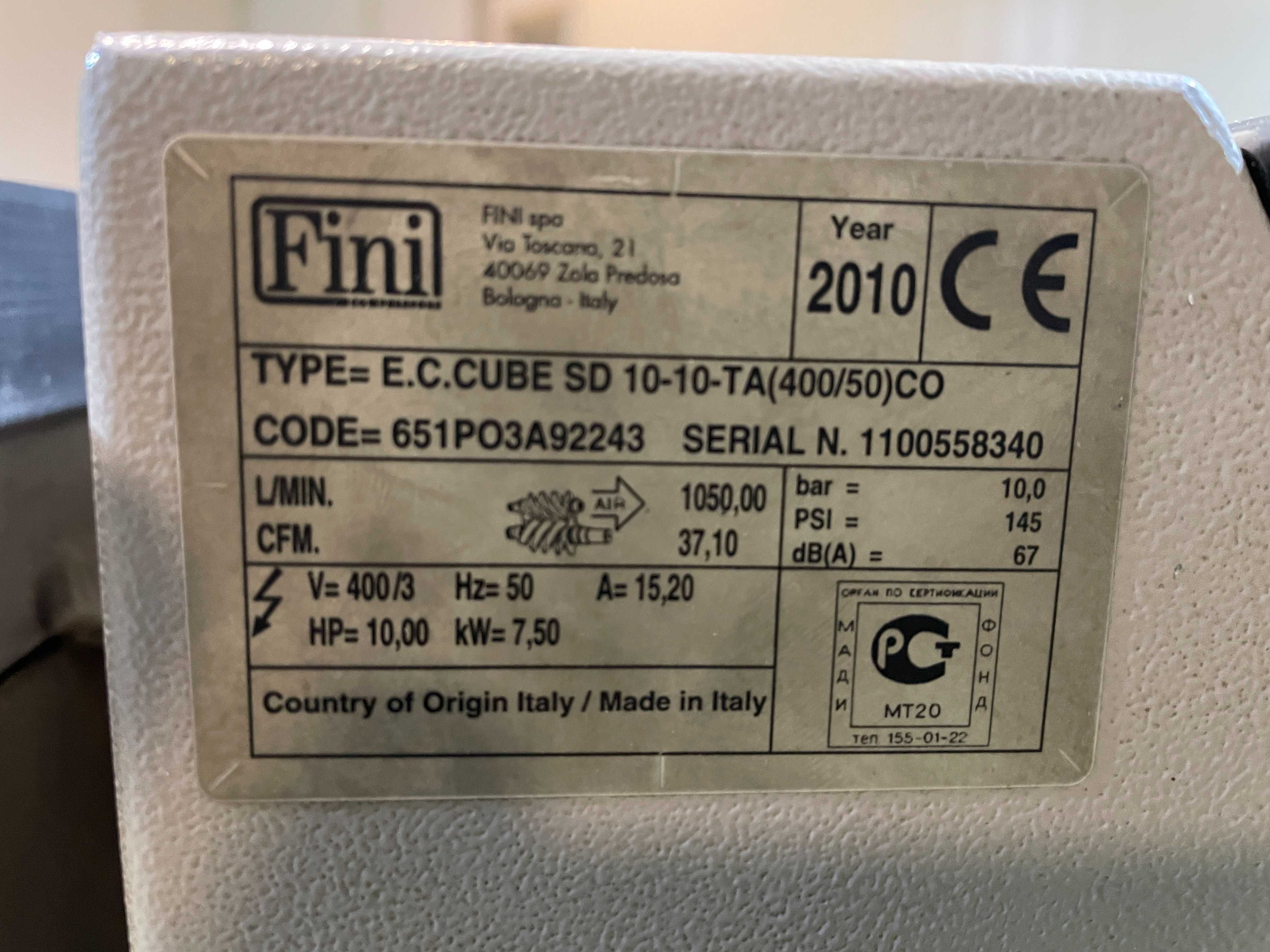 Kompresor śrubowy Sprężarka FINI Cube SD 10  7,5 kW