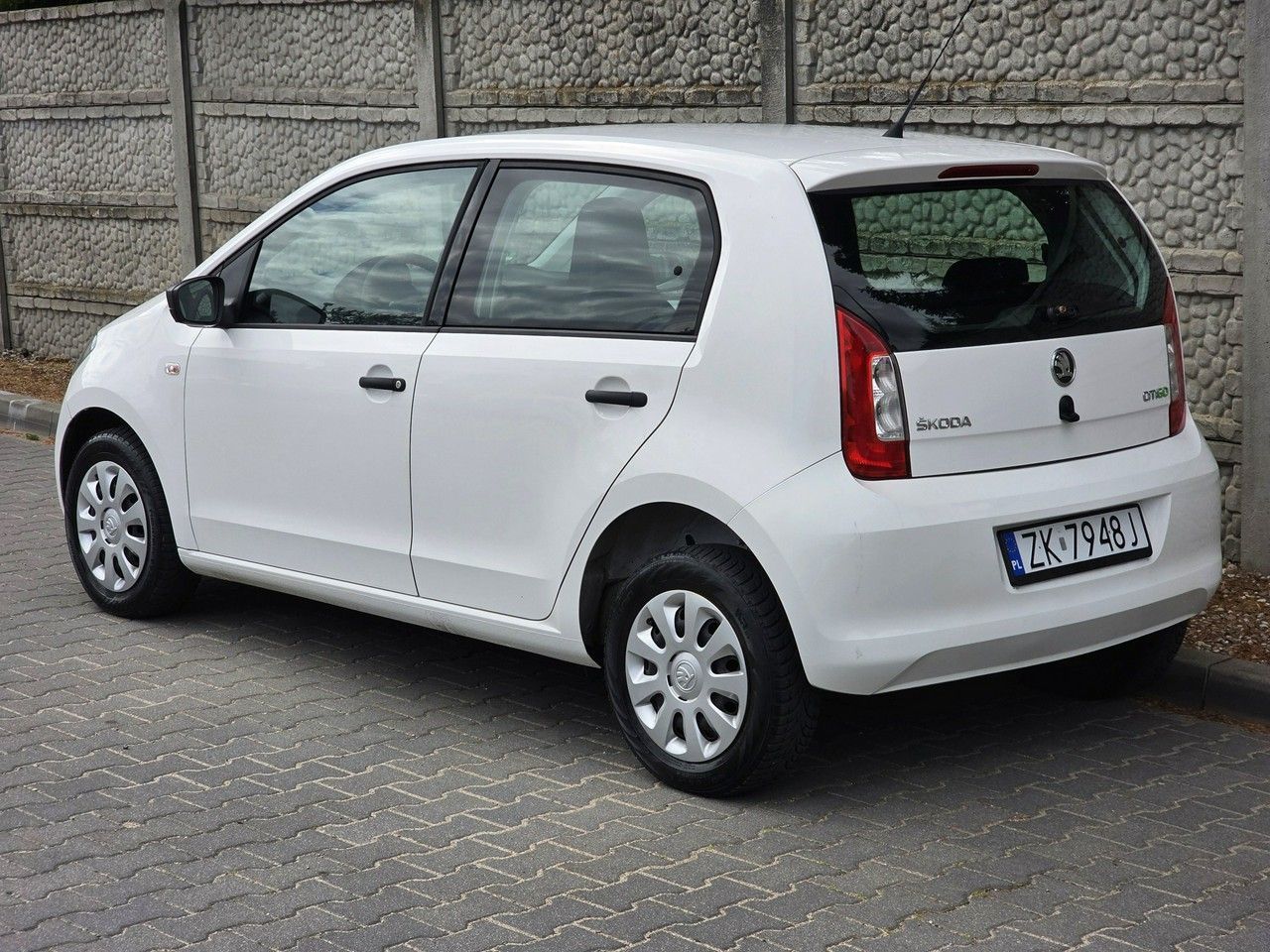 Skoda Citigo 1.0 MPI 68KM*KLIMA*Nawigacja*5 Drzwi* Zarejestrowana*Stan BDB