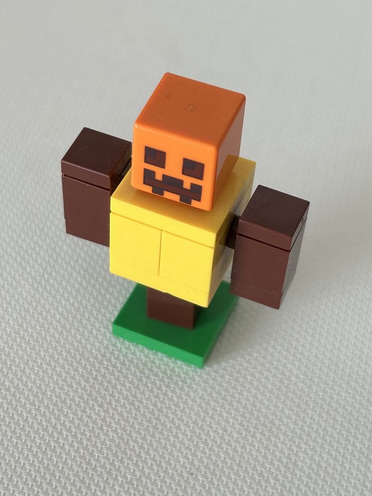 Lego Minecraft Strach na wróble, Dyniogłowy