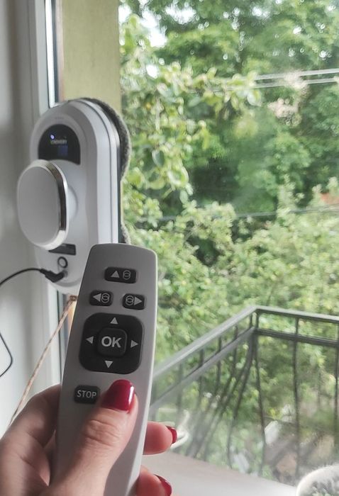 Оренда робота для миття вікон, прокат