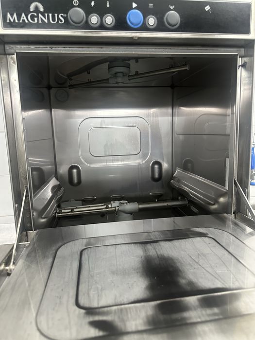 Maquina de lavar copos/ talheres magnus