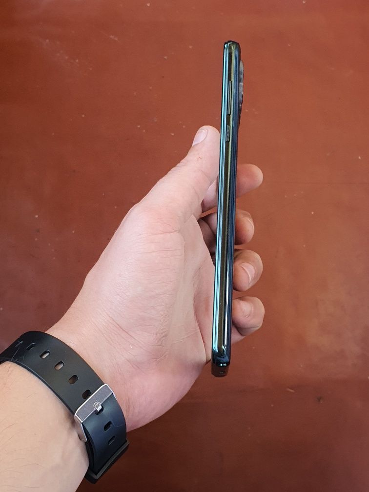 Motorola moto g stylus 5g 128gb.