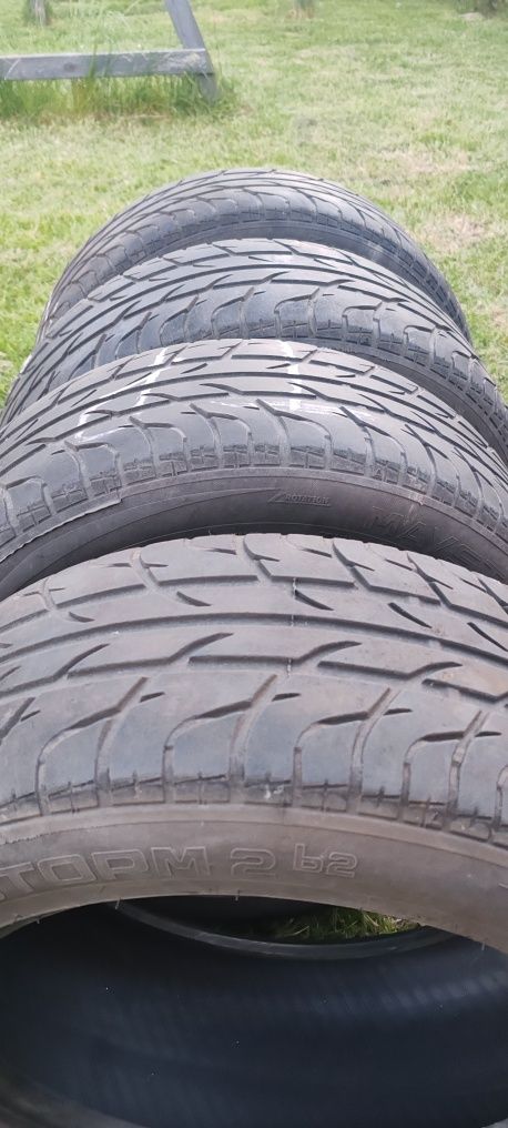 Komplet opon letnich 205/55 R16