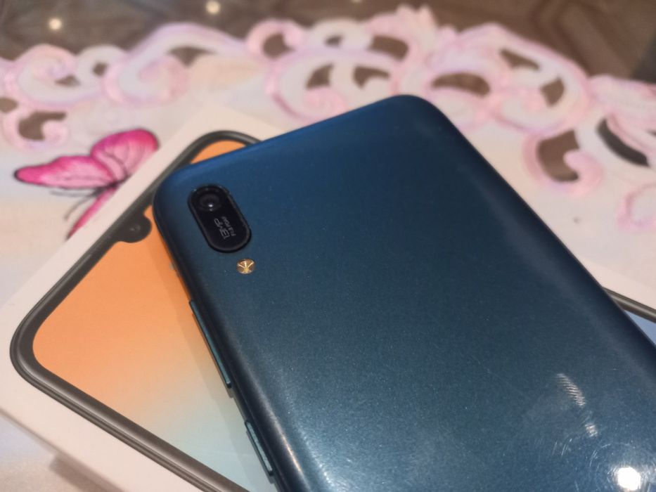 Huawei y6 2019 OKAZJA piękny kolor