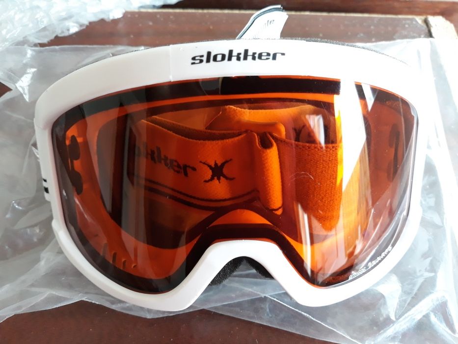 Очки горнолыжные