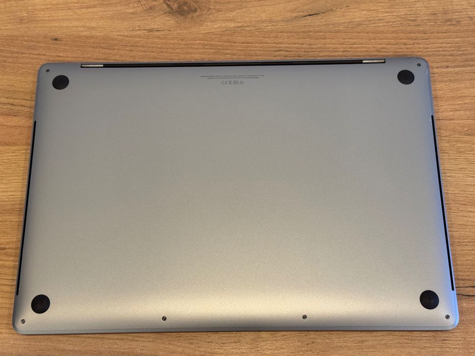 Ноутбук Apple MacBook Pro 16" 2019 Core i7, Radeon Pro 5300M, 16/512GB