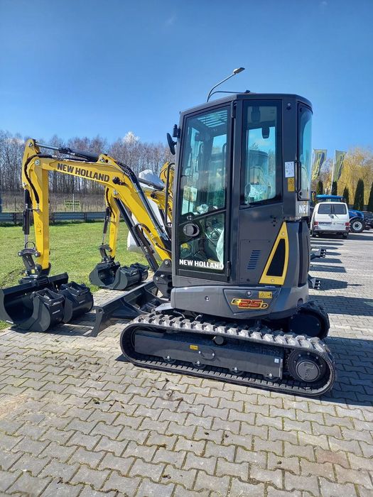 New Holland minikoparka 2,7 tony  minikoparka w wadze 2,7 tony