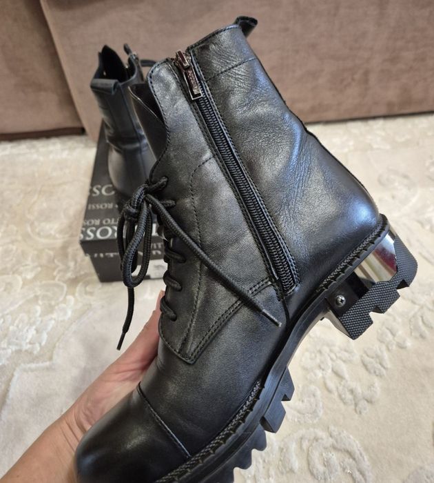 Женские зимний кожаные ботинки сапоги Vitto Rossi (размер 37)
