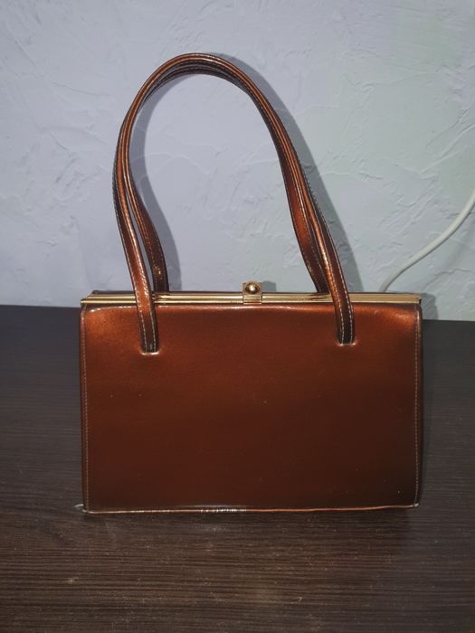 Продам винтажную сумку 1950-х Gold Cross