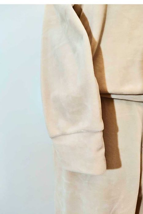 Beżowy welurowy dres miękki cozy 95% bawełna |Velsatino XL