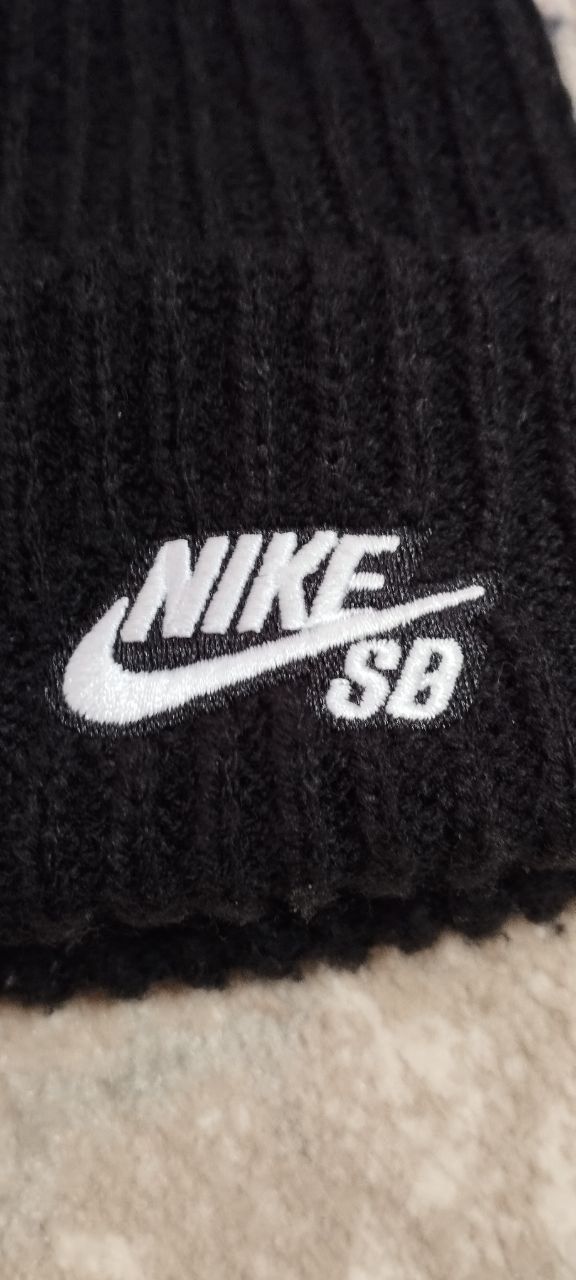 Шапка от NIKE SB