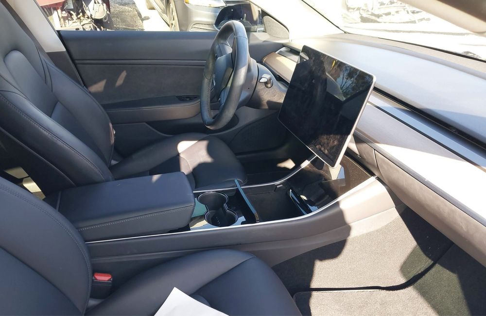 Tesla model 3 long range