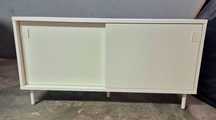Movel TV/Sapateira Mackapar Ikea com portas de correr