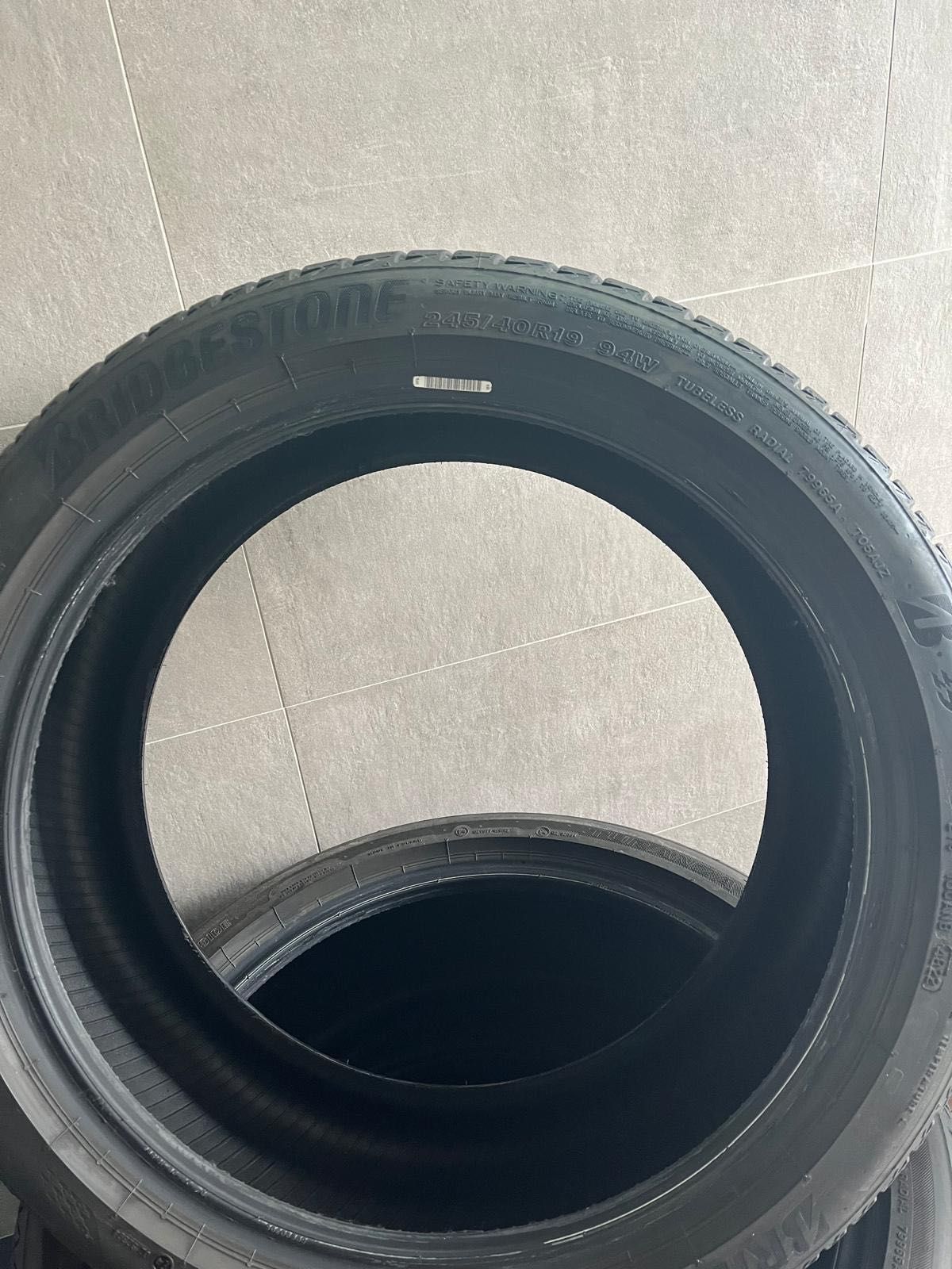 Bridgestone Turanza T005 245/40/R19