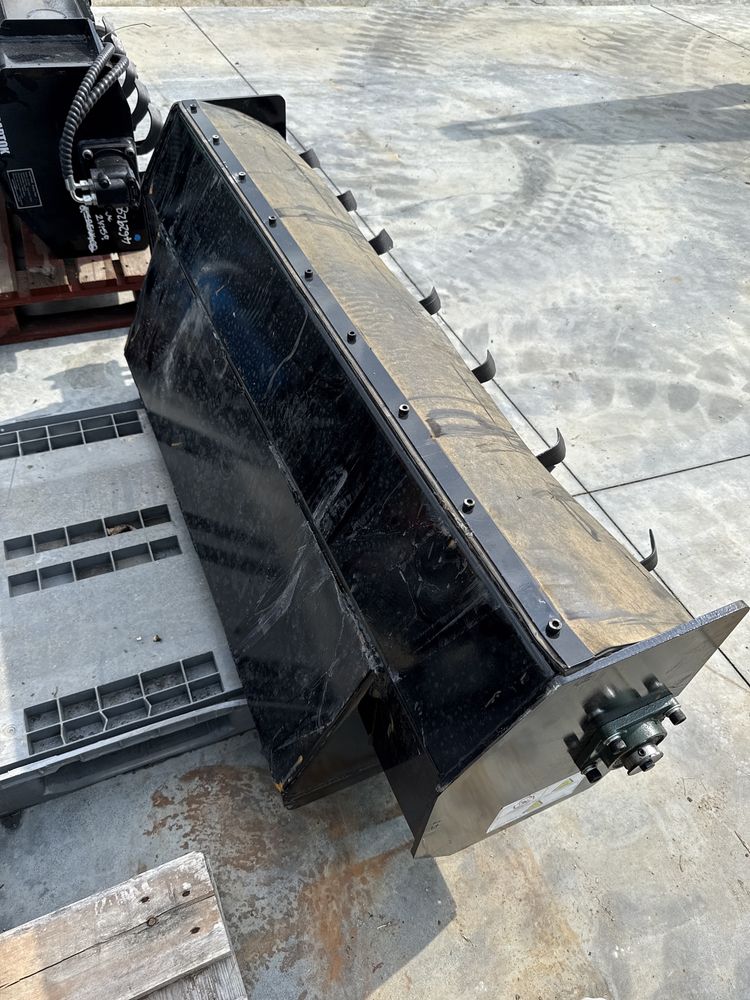 nowa GLEBOGRYZARKA hydrauliczna do mini ładowarki typ bobcat avant