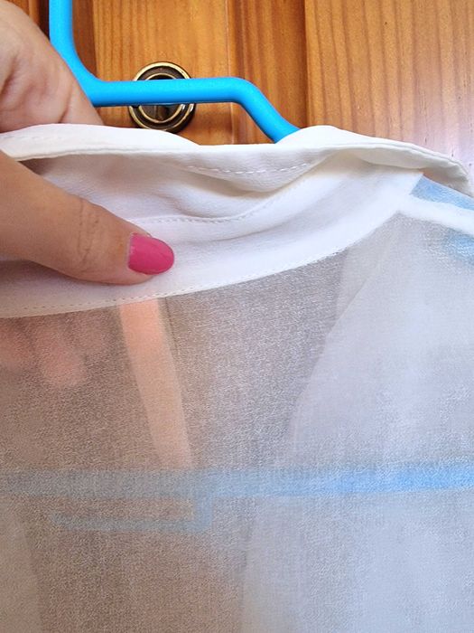 Camisa branca com transparência Bershka, tamanho XS