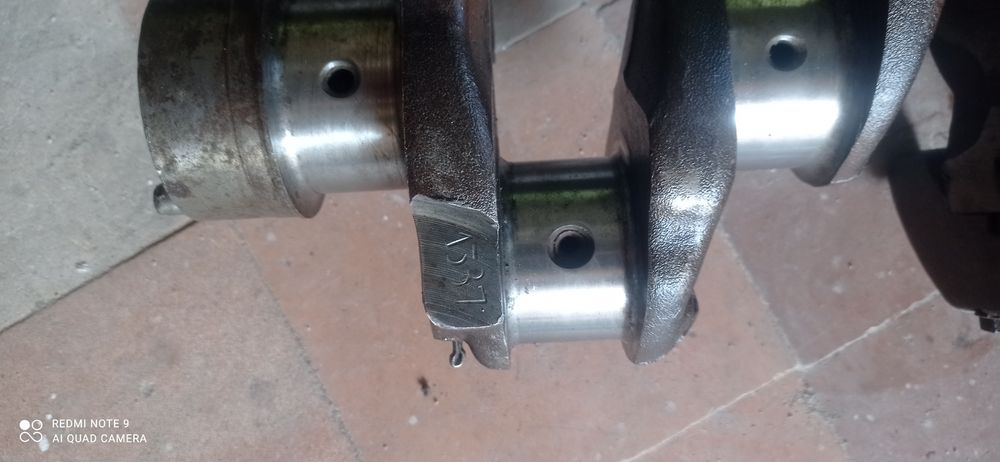 Колінчастий вал Т40. Колінвал