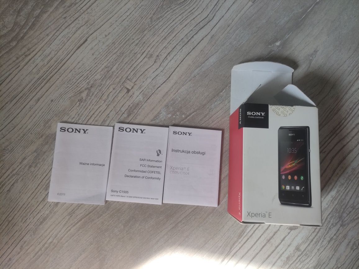 Telefon Sony Xperia E C1505 biały