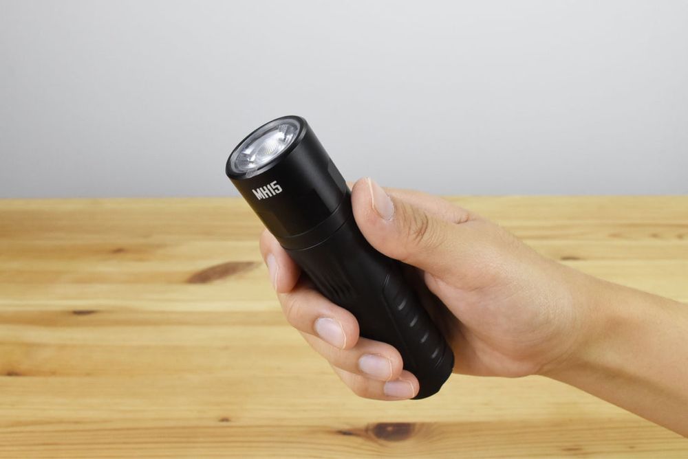 Nitecore MH15 2в1 Ліхтар Кишеньковий + Power Bank 5000 mAh