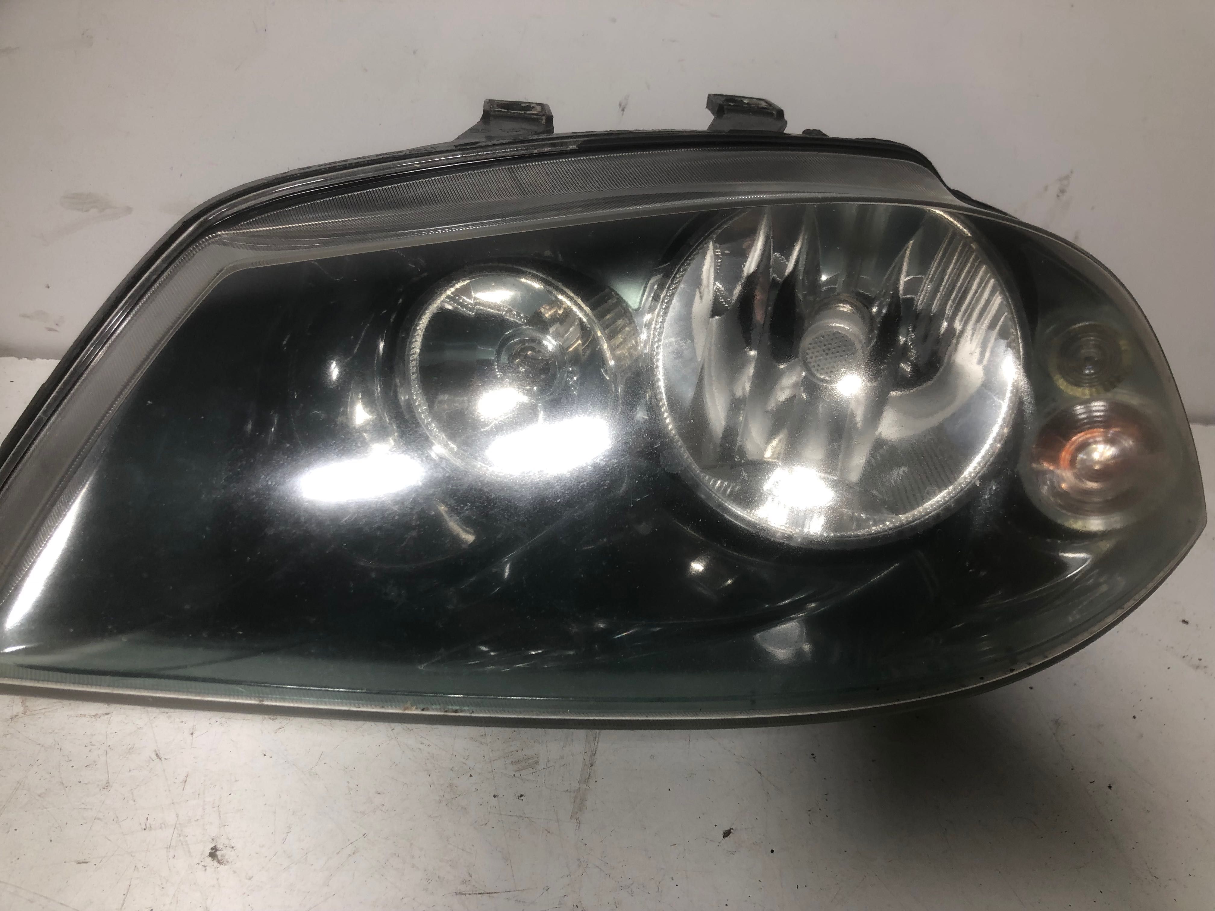 Ibiza III 3 Cordoba II lampa przod przednia lewa  Lewa+Prawa EU Ładne
