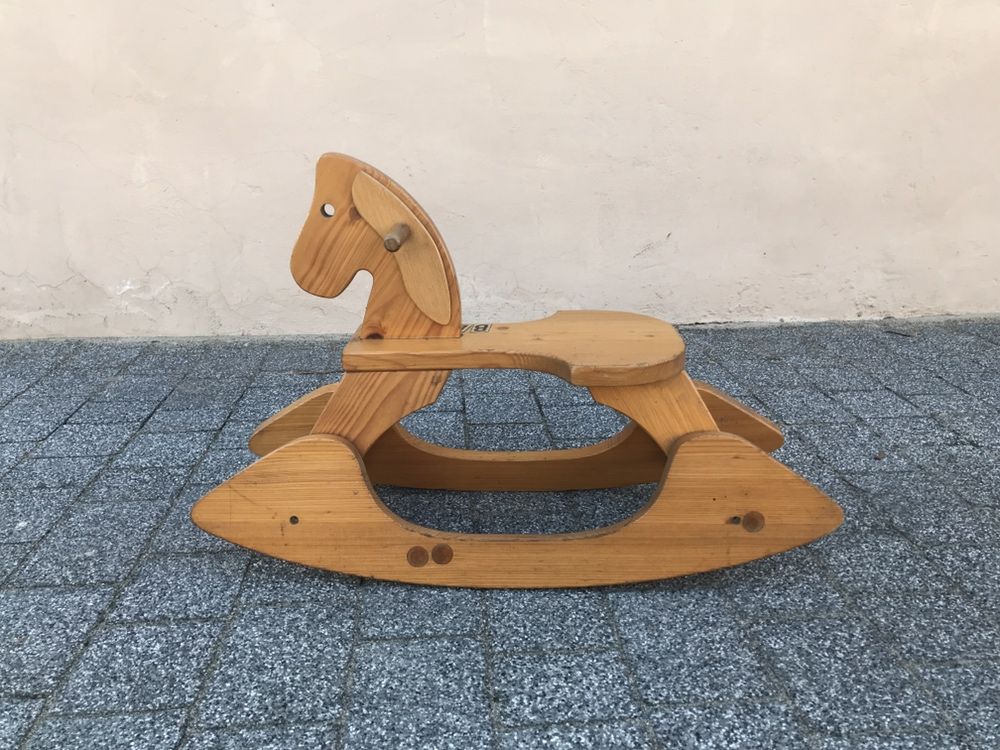 Drewniany konik na biegunach koń bujany bujak dla dziecka