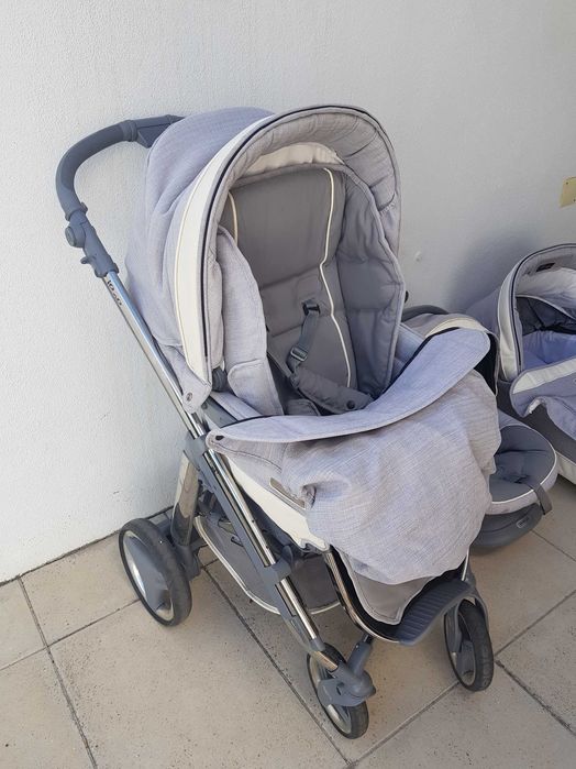 Carrinho Bébécar Ip-OP Trio - Cinzento e branco