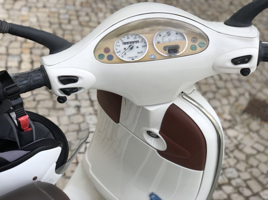 Vespa 125 (como Nova) LINDA