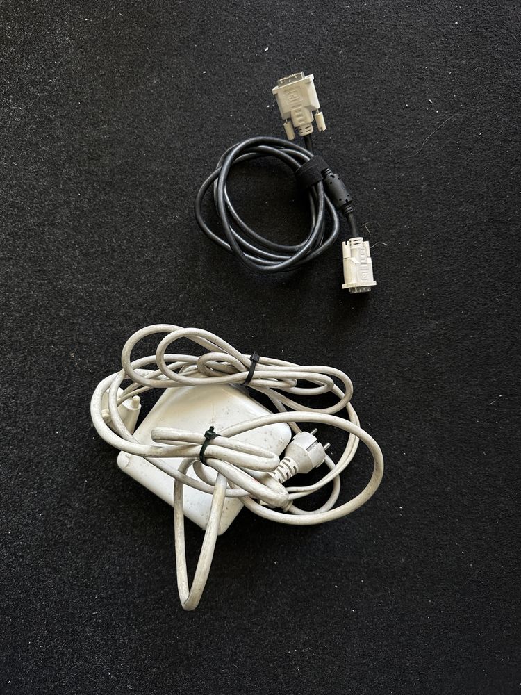2 Monitores Apple