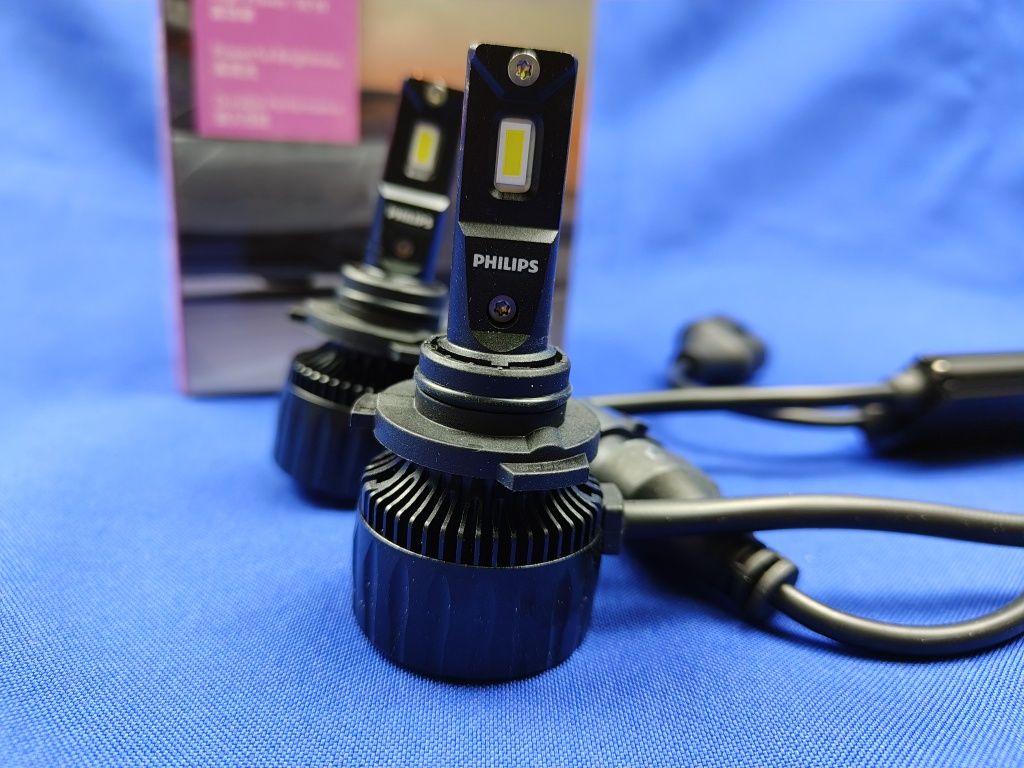 Автомобільні LED Лампи (Цоколь HB3/HB4) Philips Ultinon Rally 50Watt