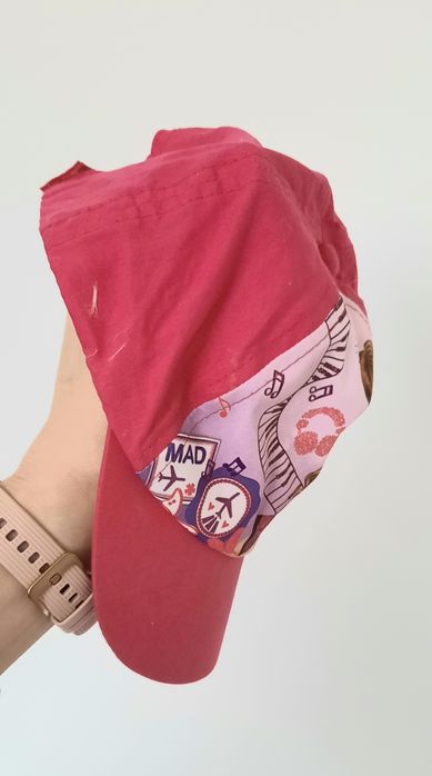 Czapka z daszkiem Violetta