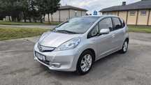 Honda Jazz Hybryda / automat / panoramiczny dach/ niski przebieg / zarejestrowany
