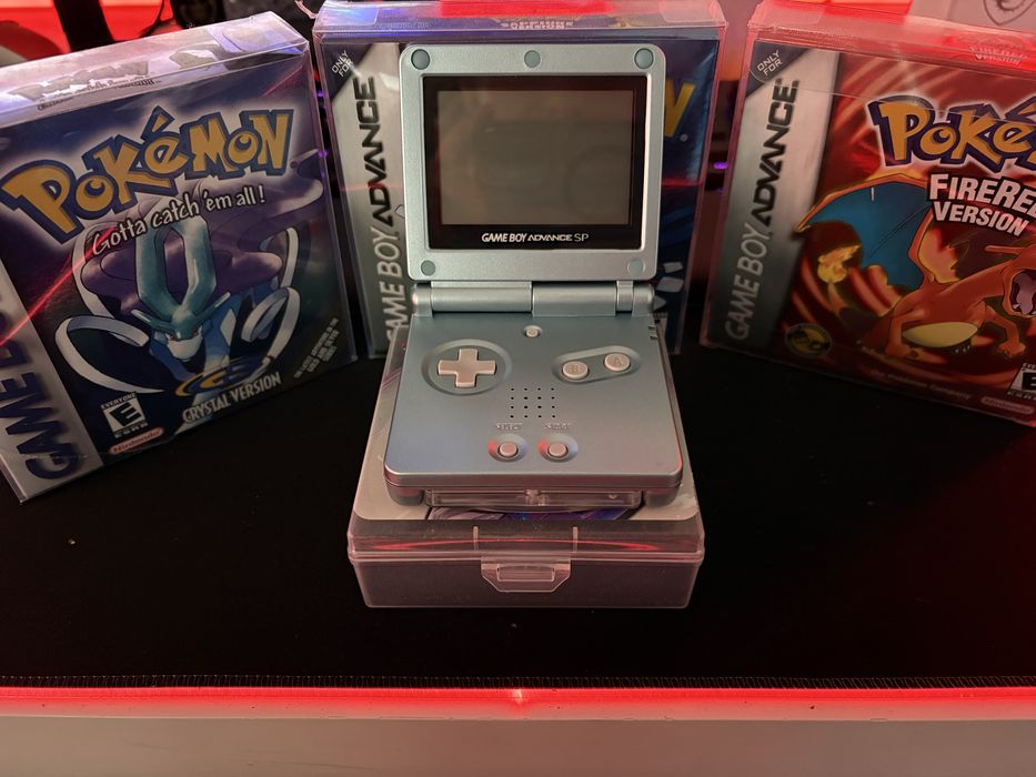 Gameboy Advance SP Mewtwo Edition