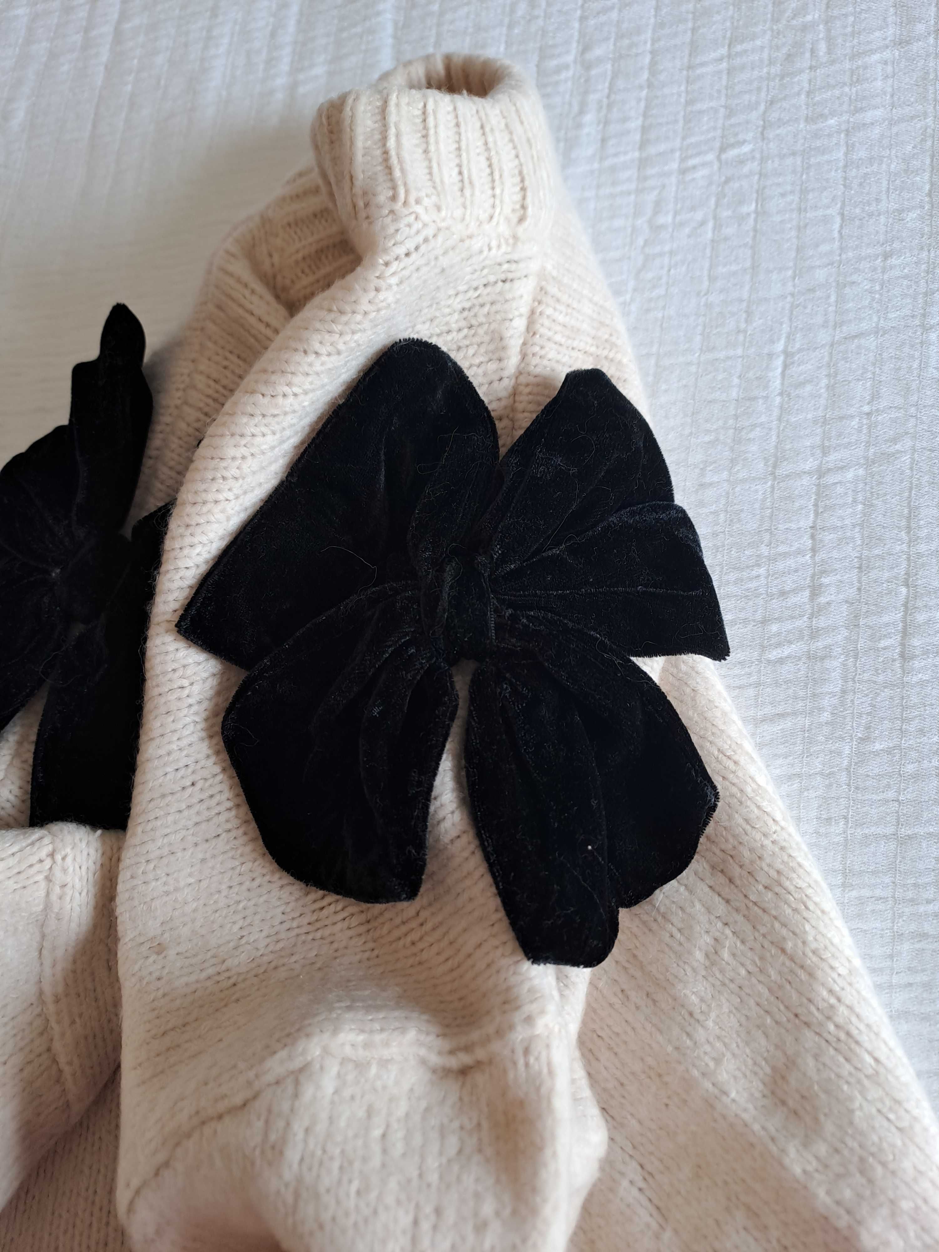 Camisola de malha beje com laço em veludo Zara