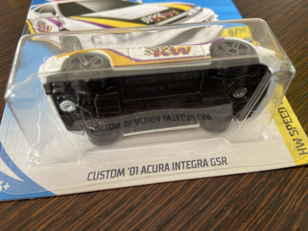 Hot wheels custom ’01 acura integra GSR dluga karta