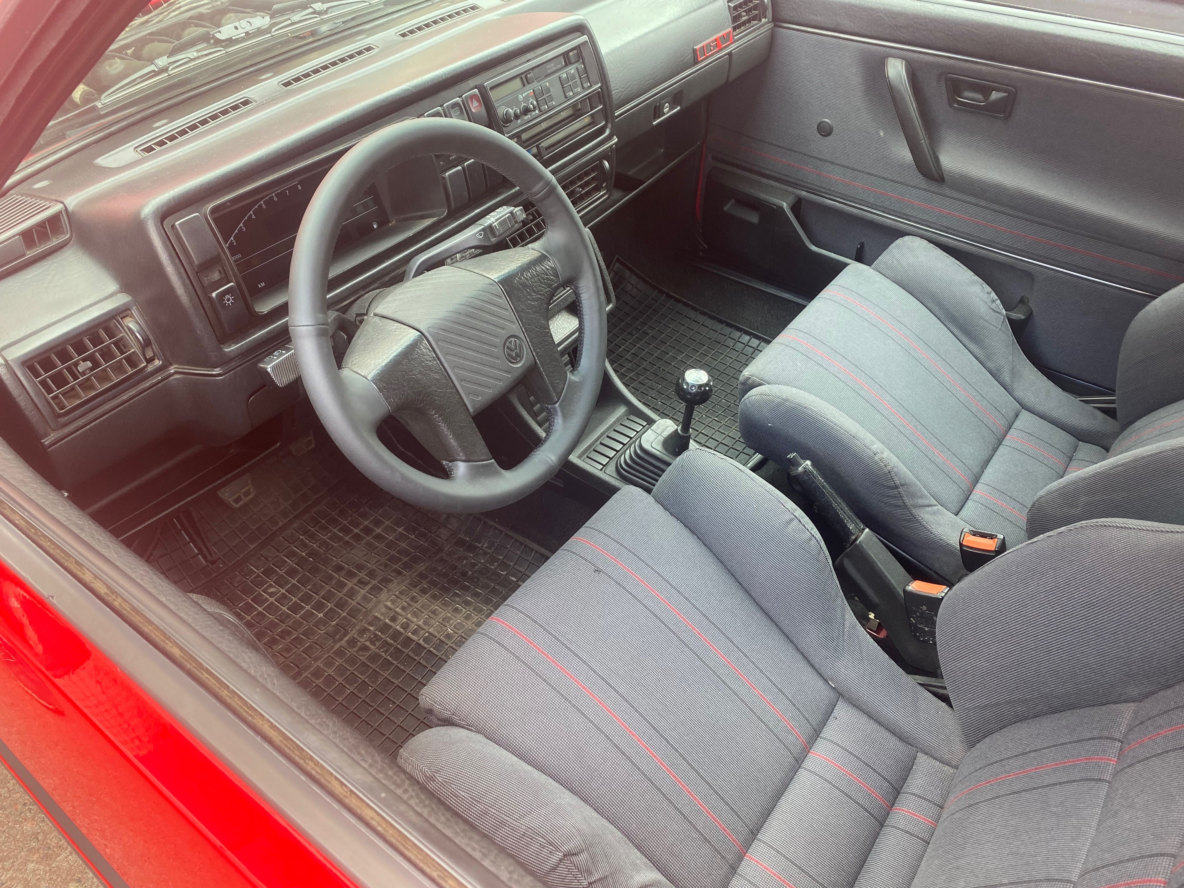 Фольксваген Гольф Мк2 ГТІ Volkswagen Mk2 GTI 1.8 16V