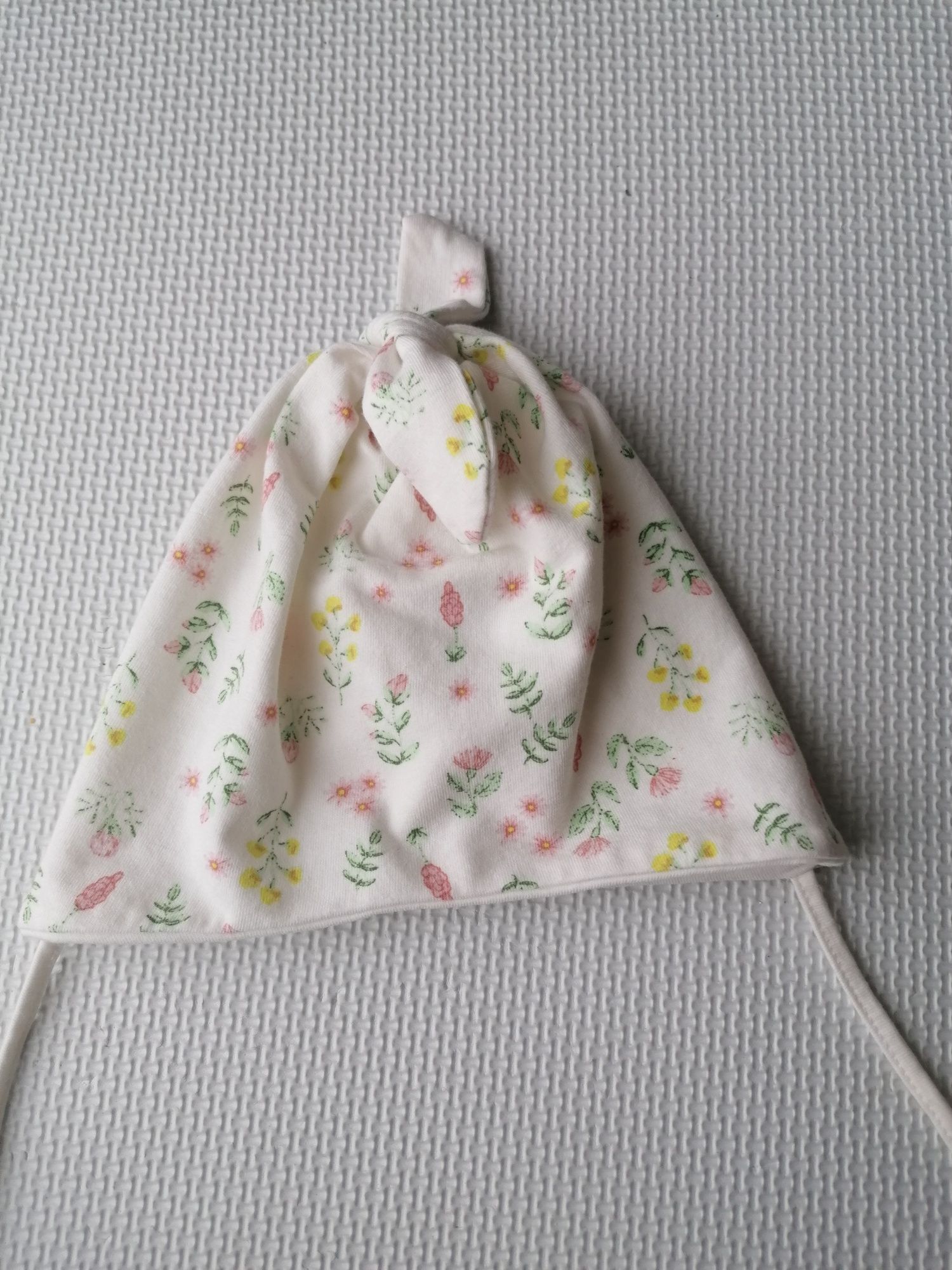 Czapka dziecięca ze smyka r. 44-46