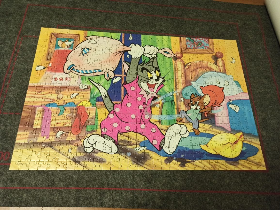 Puzzle trefl Tom i Jerry lata 90.