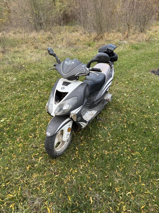 Продам скутер speed gear 150