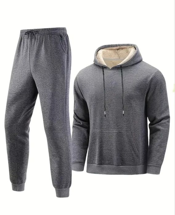 Новий теплий костюм