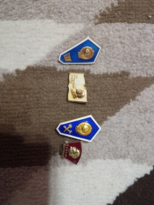 Старі значки СССР