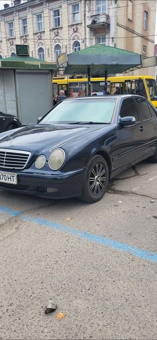 Мерседес Е-klass w210