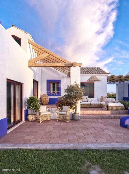 Terrreno com 5250 m2, com casa para recuperar