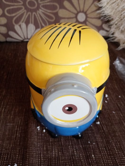 Pojemnik na ciastka i słodycze Minionki
