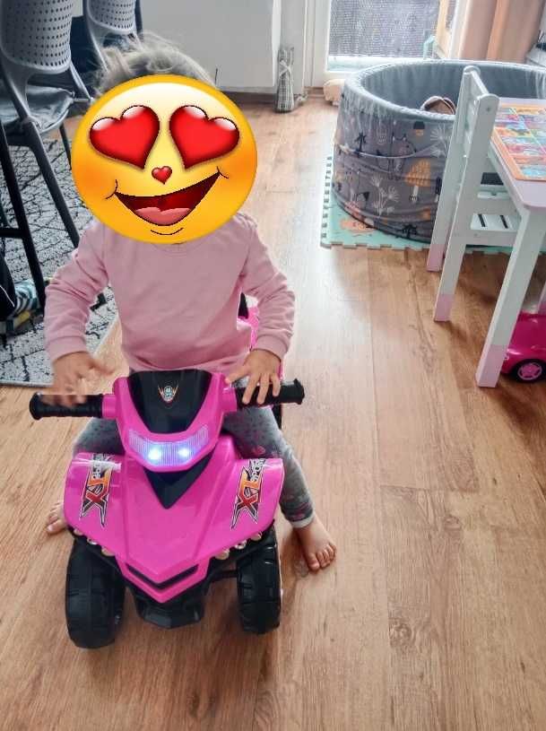 Jeździk Quad dla dziewczynki jeździdełko autko pchacz led klakson