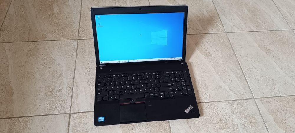 Laptop Lenovo 15 cali core i5 SSD